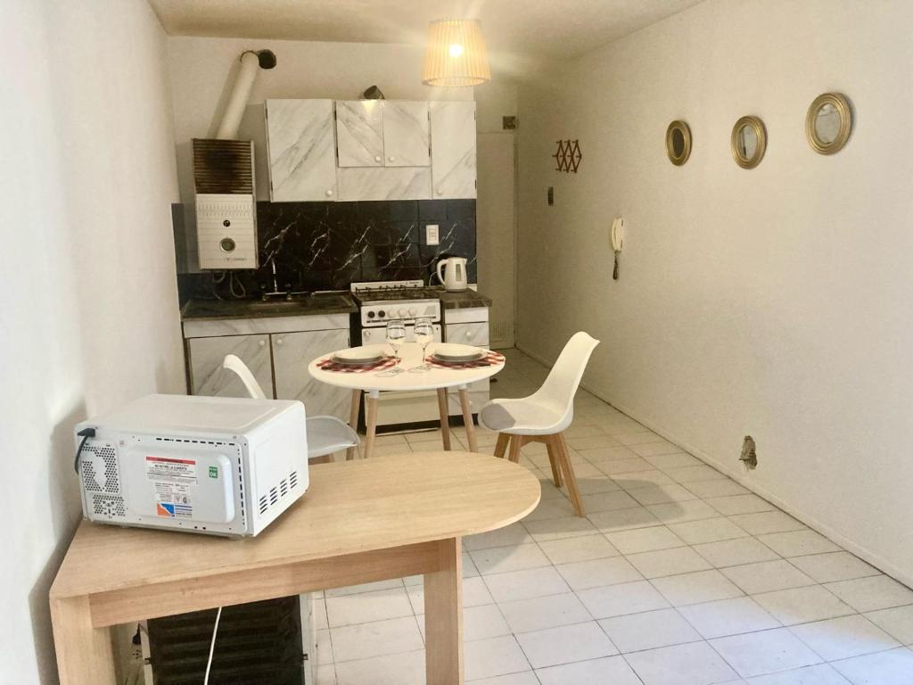 interior_5_aristides_villanueva